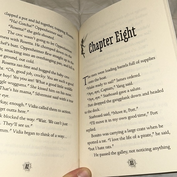 !!**KIDS BOOKS 4/$10**!! Disney Fairies: The Pirate Fairy Chapter Book PB 2014 - Picture 5 of 8